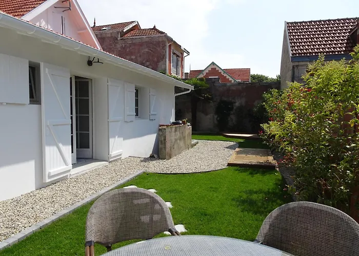 D'hotes - 23 Bed & Breakfast